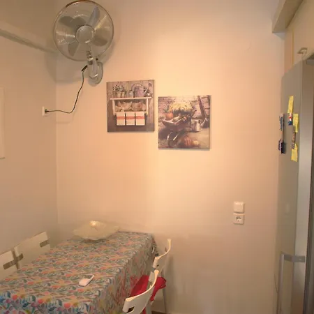 Verde Home Feriehus Néa Meságkala