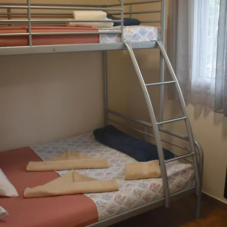 Verde Home Ferienhaus Néa Meságkala